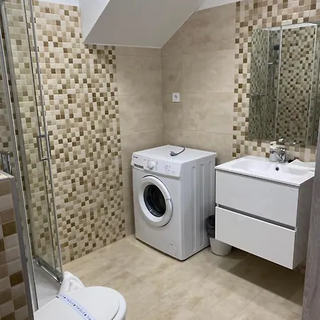 Apartment Paskom Apartman *